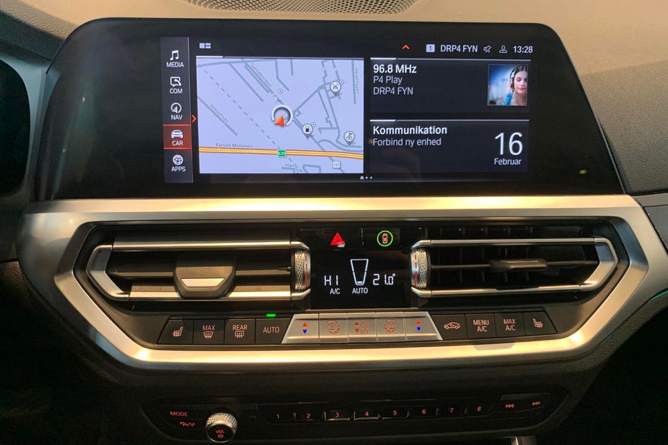 BMW 320d 2,0 Touring Sport Line aut. 5d