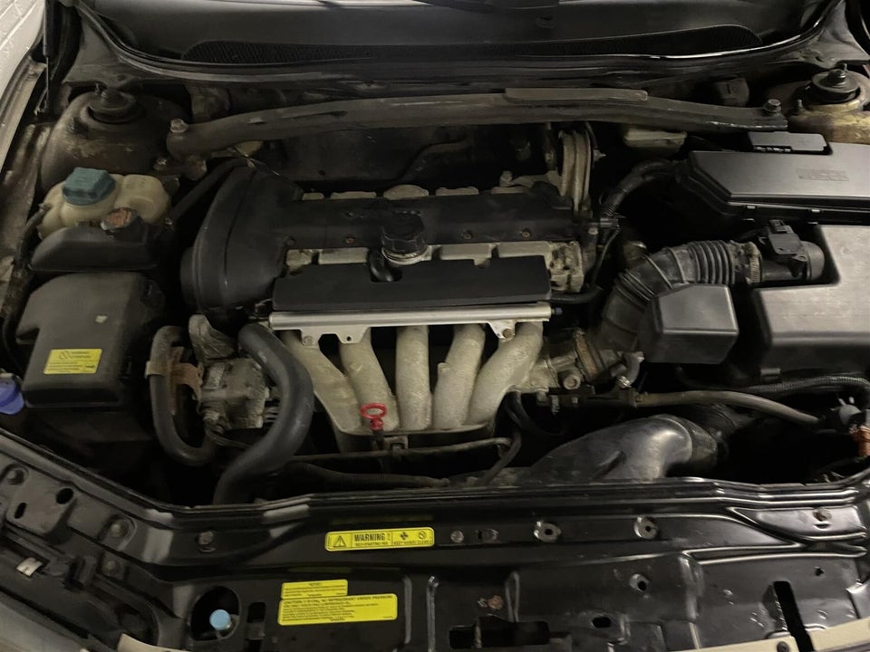 Volvo V70 2,4 140 5d