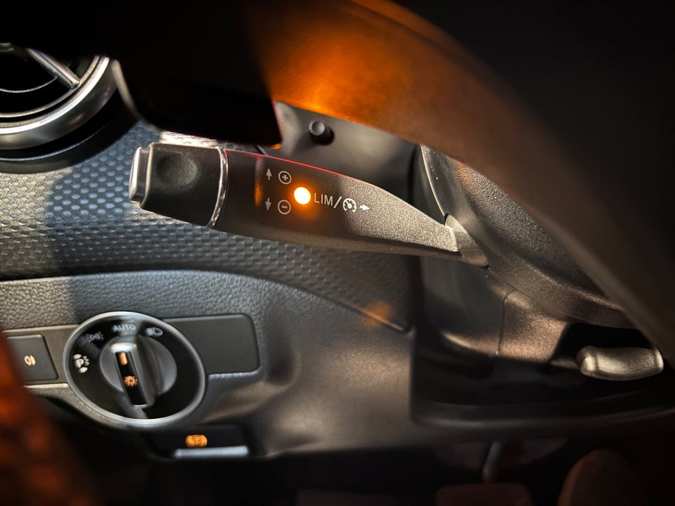 Mercedes A200 1,6 AMG Line aut. 5d