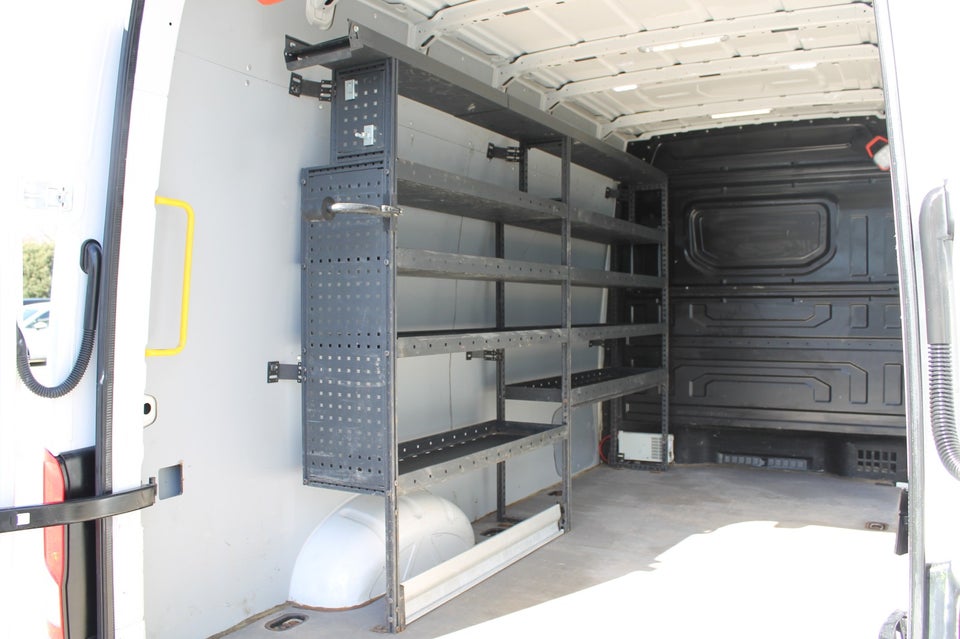 VW Crafter 35 2,0 TDi 177 Kassevogn L3H2