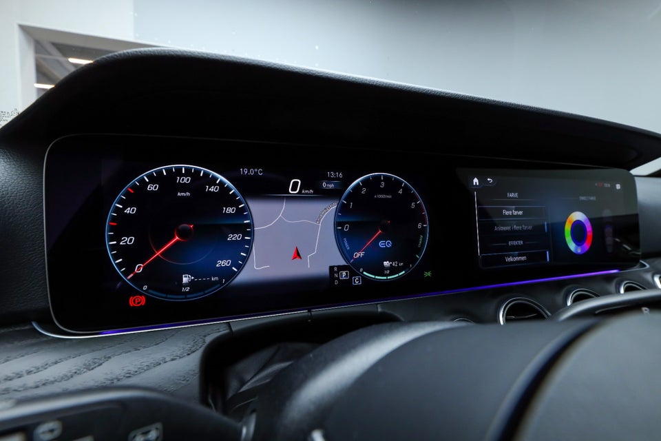 Mercedes E300 de 2,0 Advantage stc. aut. 5d