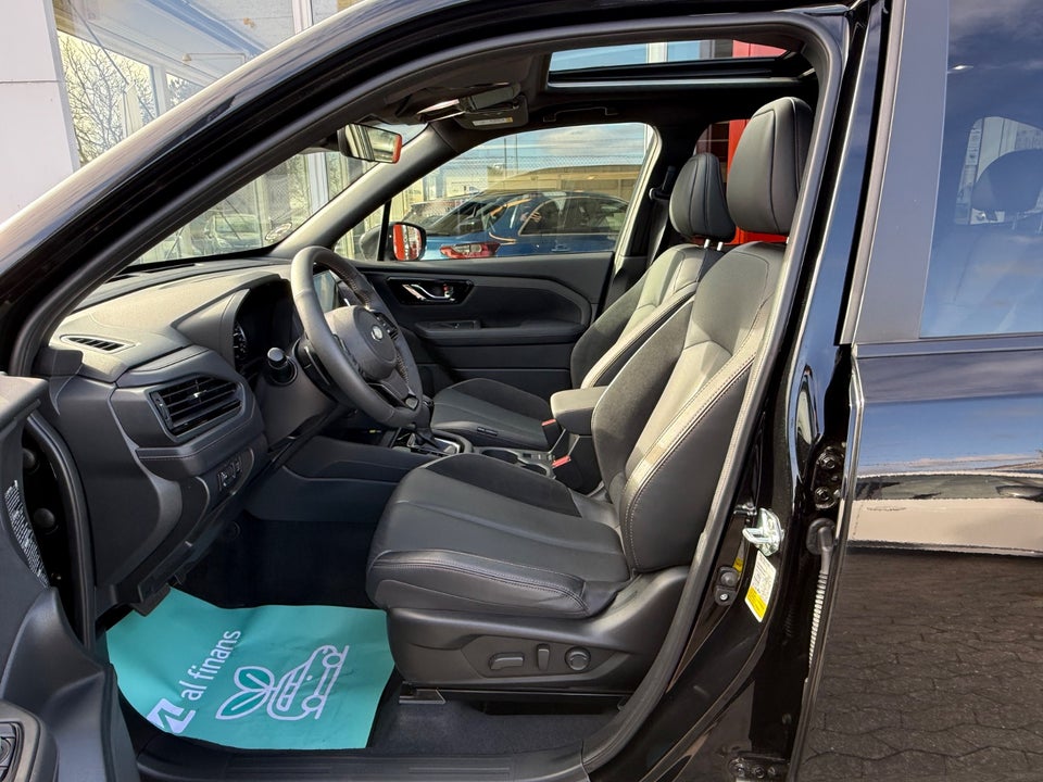 Subaru Forester 2,0 e-Boxer Touring L-tr. 5d