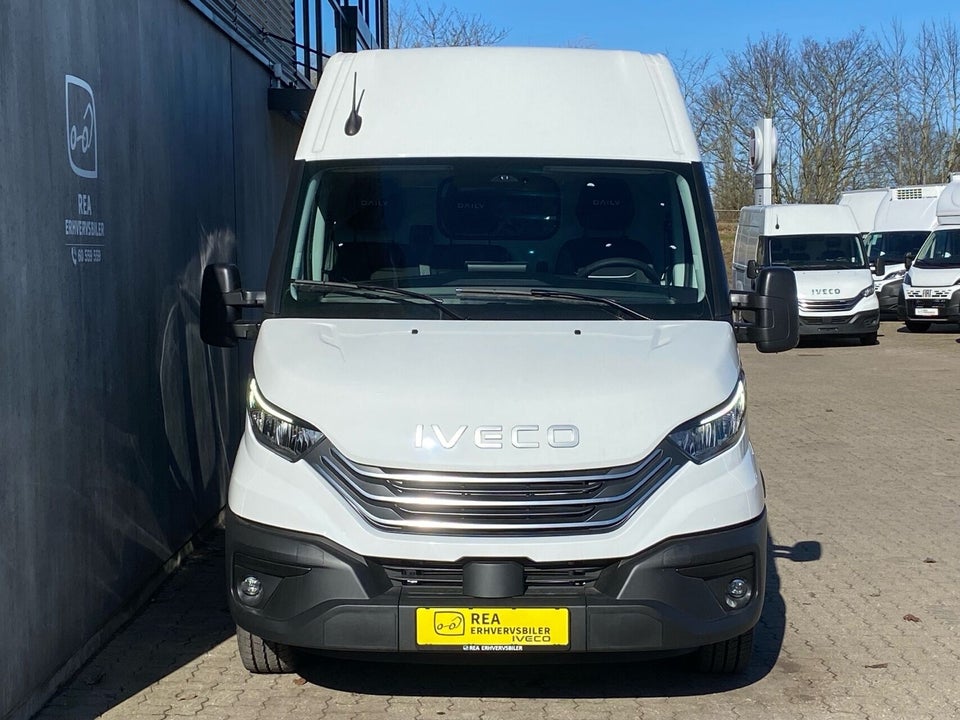 Iveco Daily 3,0 35S18 12m³ Van AG8