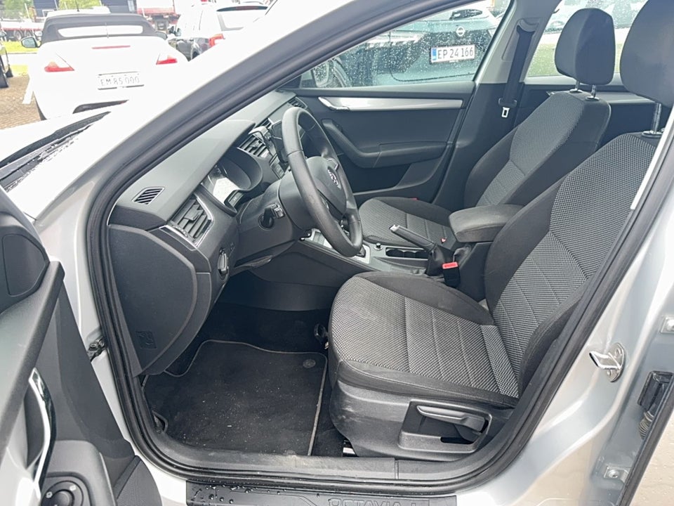 Skoda Octavia 1,4 TSi 140 Ambition Combi DSG 5d