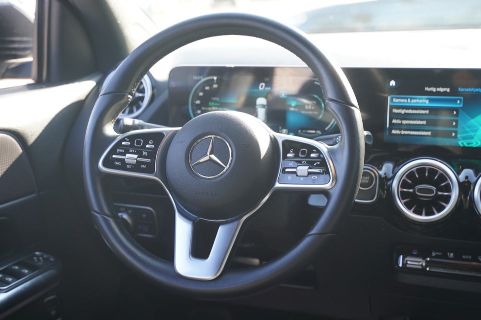 Mercedes EQA250 Progressive Line 5d