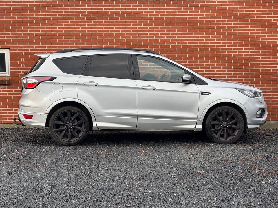 Ford Kuga 1,5 TDCi 120 ST-Line aut. 5d