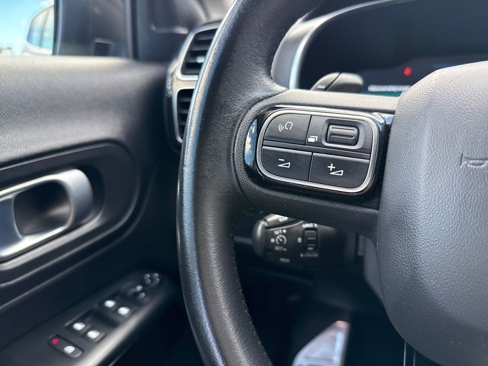Citroën C5 Aircross 1,6 Hybrid Shine Sport EAT8 5d