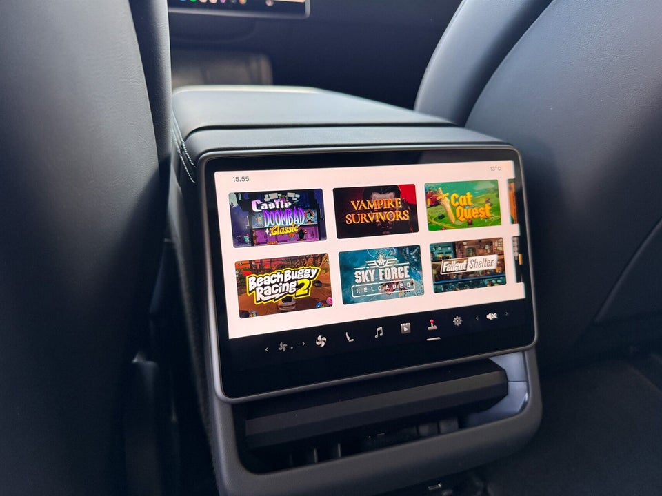 Tesla Model 3 RWD 4d