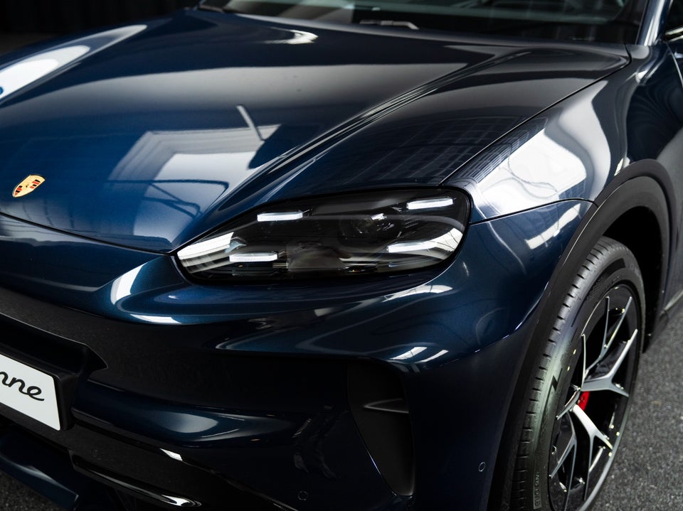Porsche Cayenne S Electric 5d
