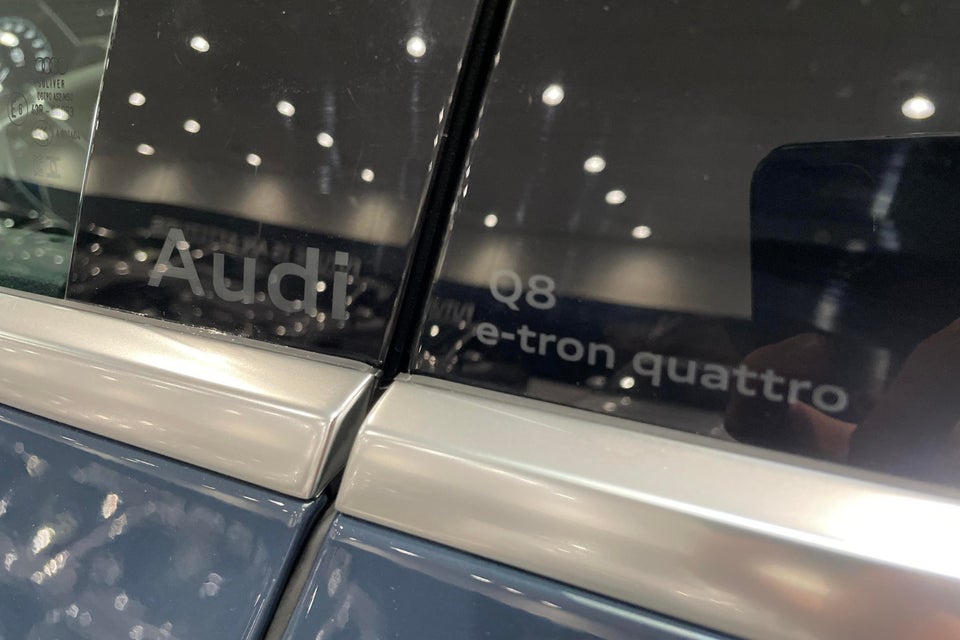 Audi Q8 e-tron 50 Advanced quattro 5d