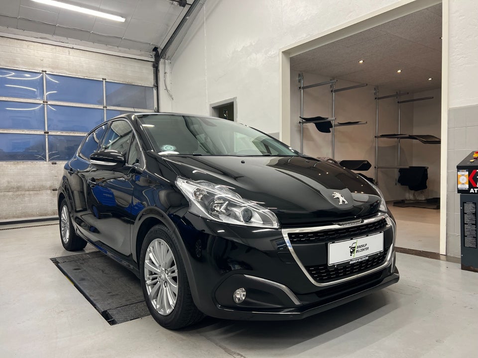 Peugeot 208 1,5 BlueHDi 100 Prestige Sky 5d