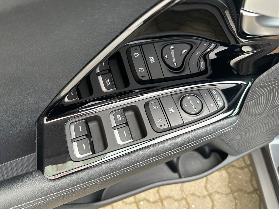 Kia Niro 1,6 PHEV Advance+ DCT 5d