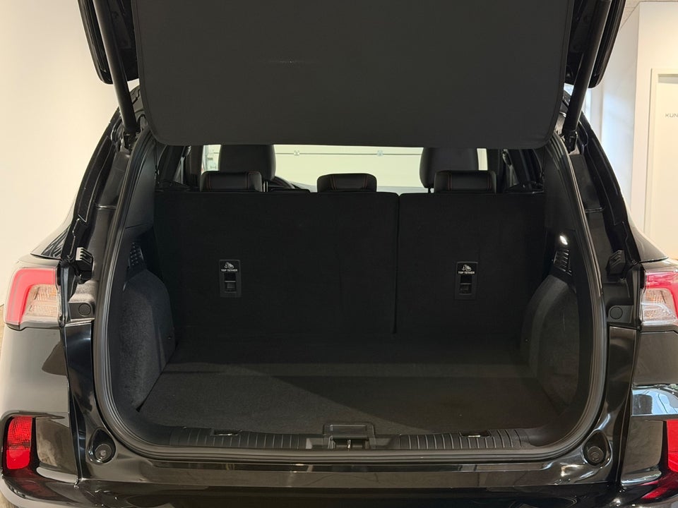 Ford Kuga 2,5 PHEV ST-Line X CVT 5d