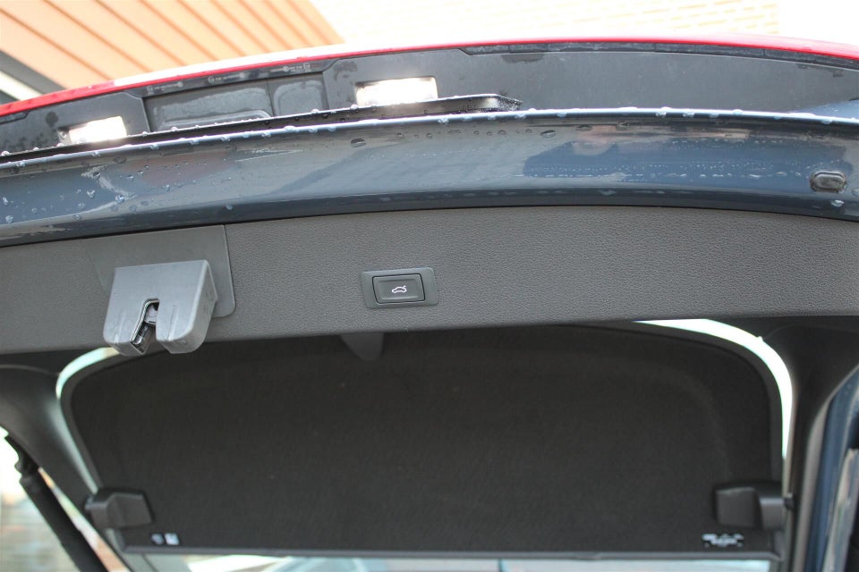 Audi e-tron 55 S-line Sportback quattro 5d