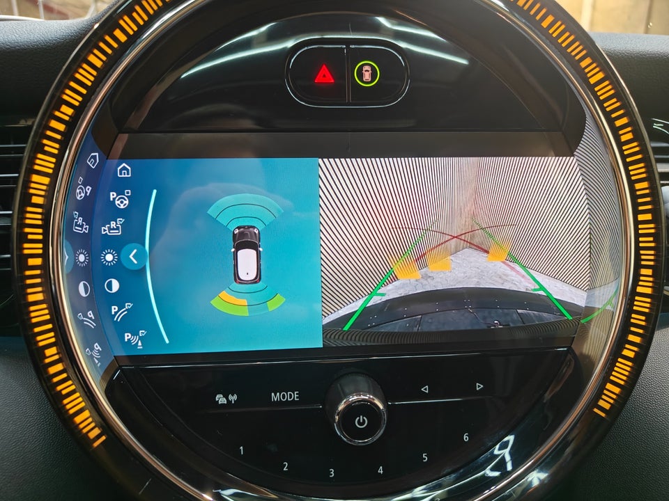 MINI Cooper SE Essential 3d