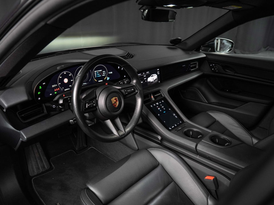 Porsche Taycan Sport Turismo 5d