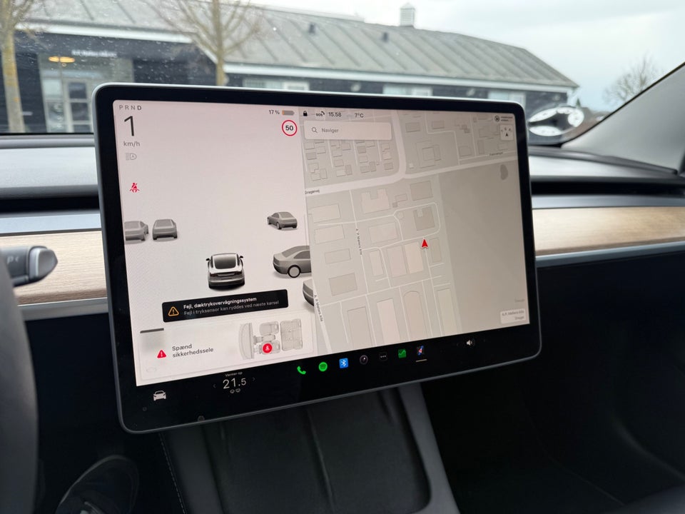Tesla Model 3 Standard Range+ RWD 4d