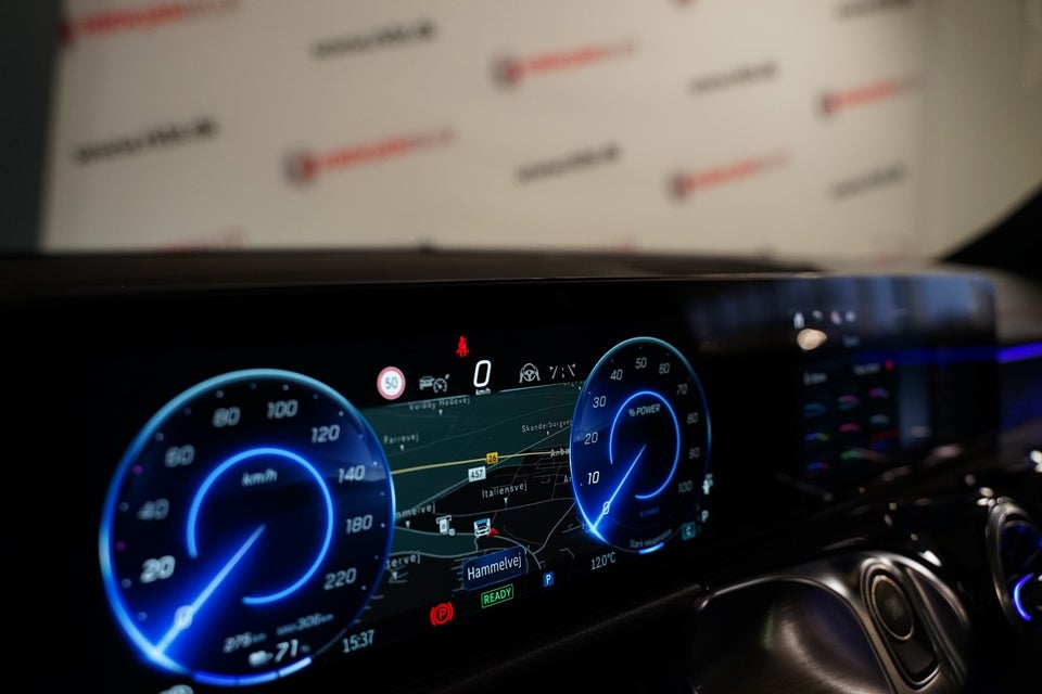 Mercedes EQB300 AMG Line 4Matic 5d