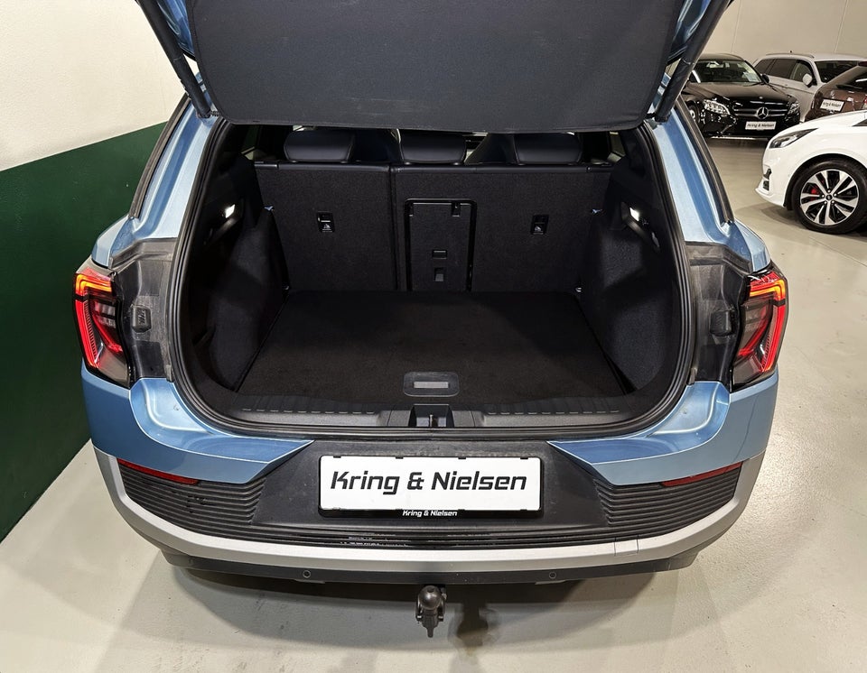 Ford Explorer 84 Select Extended Range AWD 5d