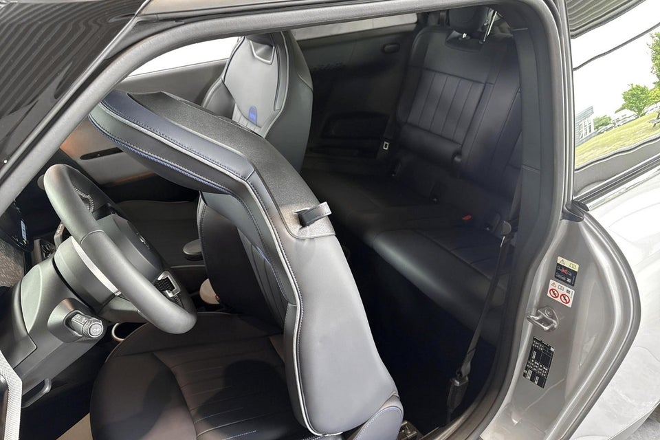 MINI Cooper SE Favoured Trim XL 3d