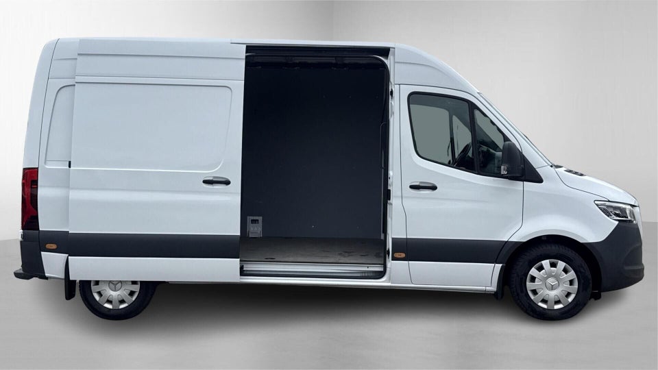 Mercedes Sprinter 215 2,0 CDi A2 Kassevogn aut. FWD