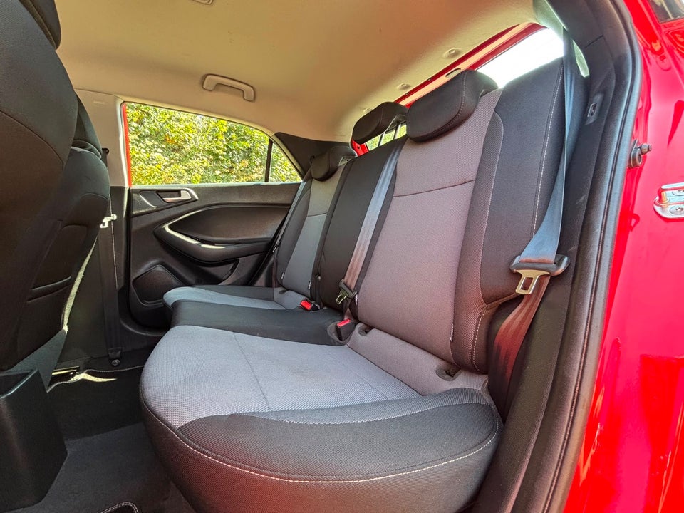 Hyundai i20 1,0 T-GDi Advanced DCT 5d