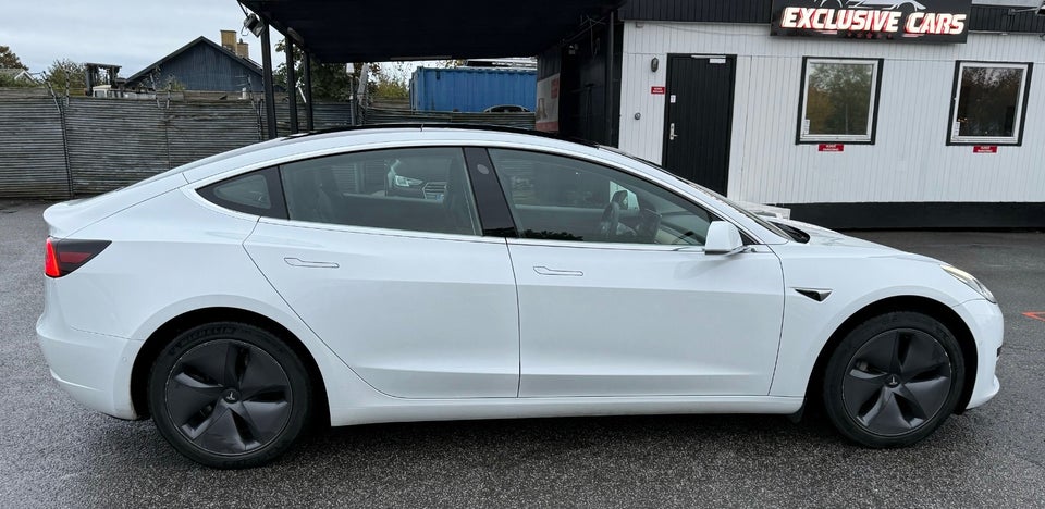 Tesla Model 3 Long Range AWD 4d