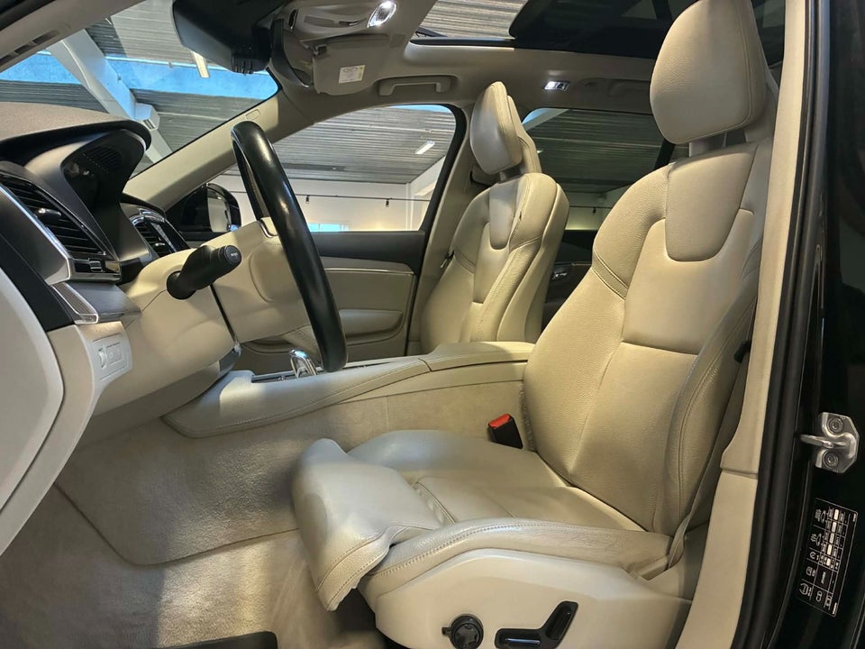 Volvo XC90 2,0 T8 407 Inscription aut. AWD 7prs 5d