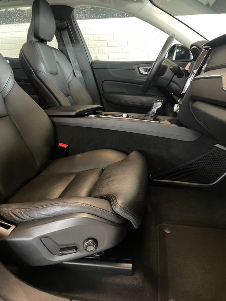 Volvo XC60 2,0 T5 250 Inscription aut. 5d