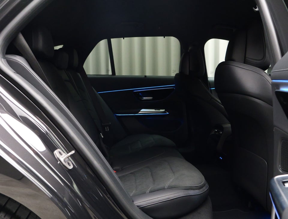 Mercedes E300 de 2,0 AMG Line stc. aut. 5d