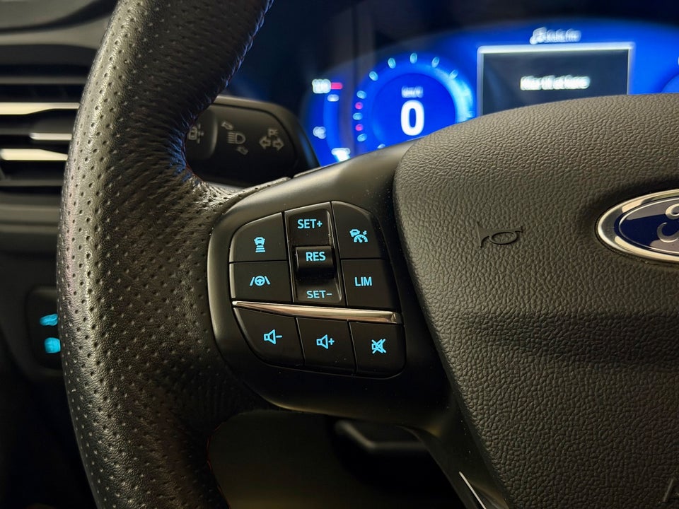 Ford Kuga 2,5 HEV ST-Line X CVT 5d