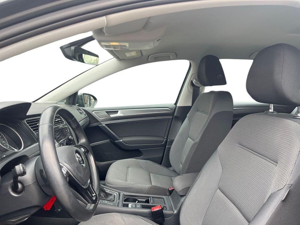 VW Golf VII 1,5 TSi 130 Comfortline Variant DSG 5d