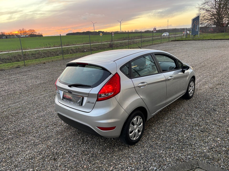 Ford Fiesta 1,6 TDCi 95 ECO 5d