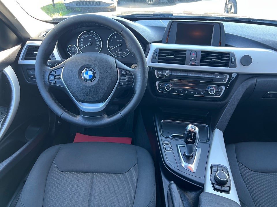 BMW 320d 2,0 aut. 4d