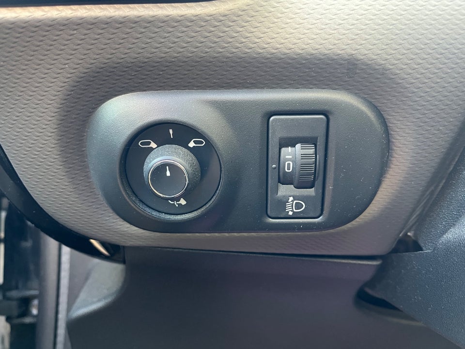 Citroën C4 Cactus 1,2 PureTech 110 SkyLine 5d