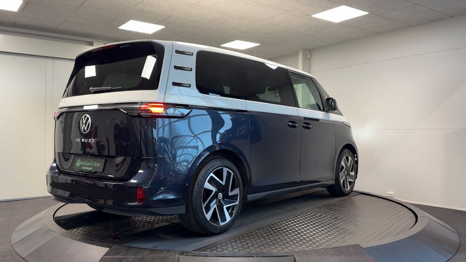 VW ID.Buzz 77 Pro SWB 5d
