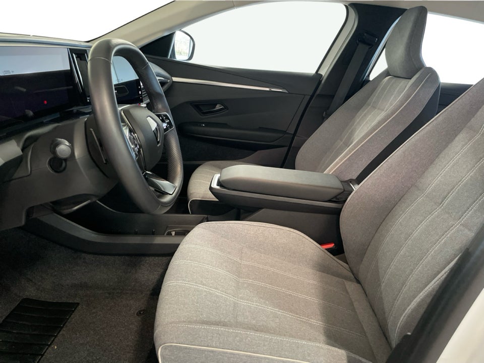 Renault Megane E-Tech 40 Equilibre 5d