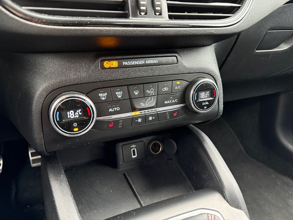 Ford Focus 1,0 EcoBoost ST-Line 5d