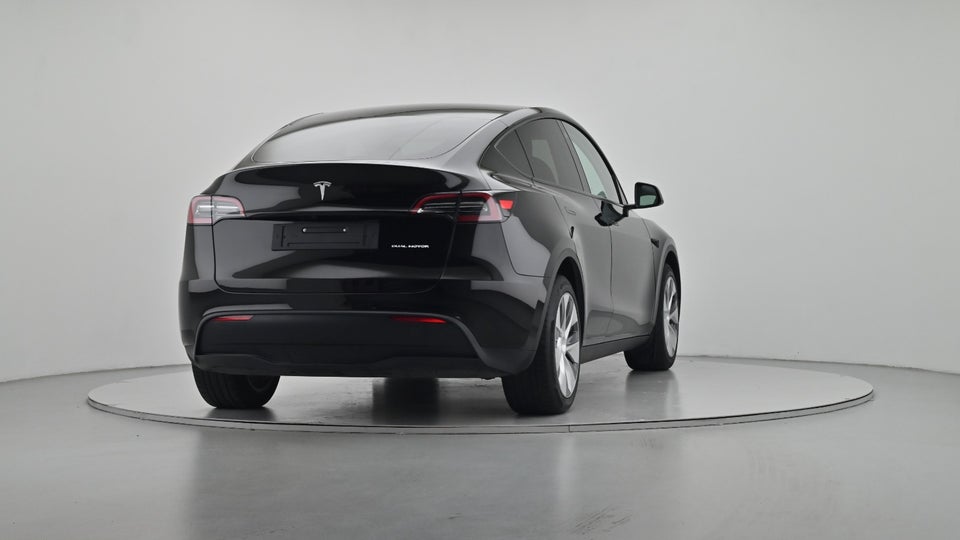 Tesla Model Y Long Range AWD 5d