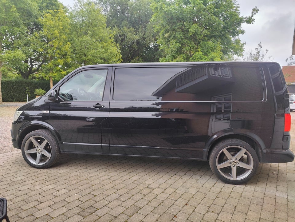 VW Transporter 2,0 TDi 150 Kassevogn lang