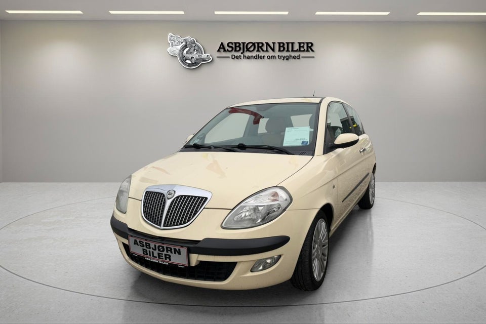 Lancia Ypsilon 1,4 16V 3d
