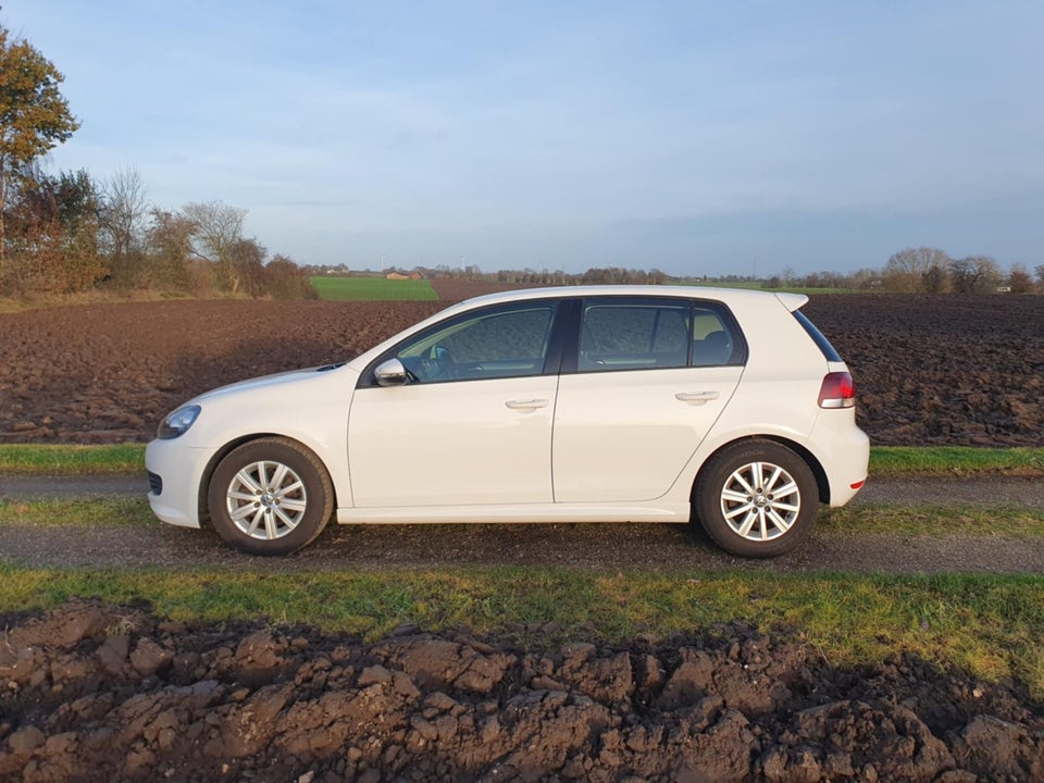 VW Golf VI 1,6 TDi 105 BlueMotion 5d