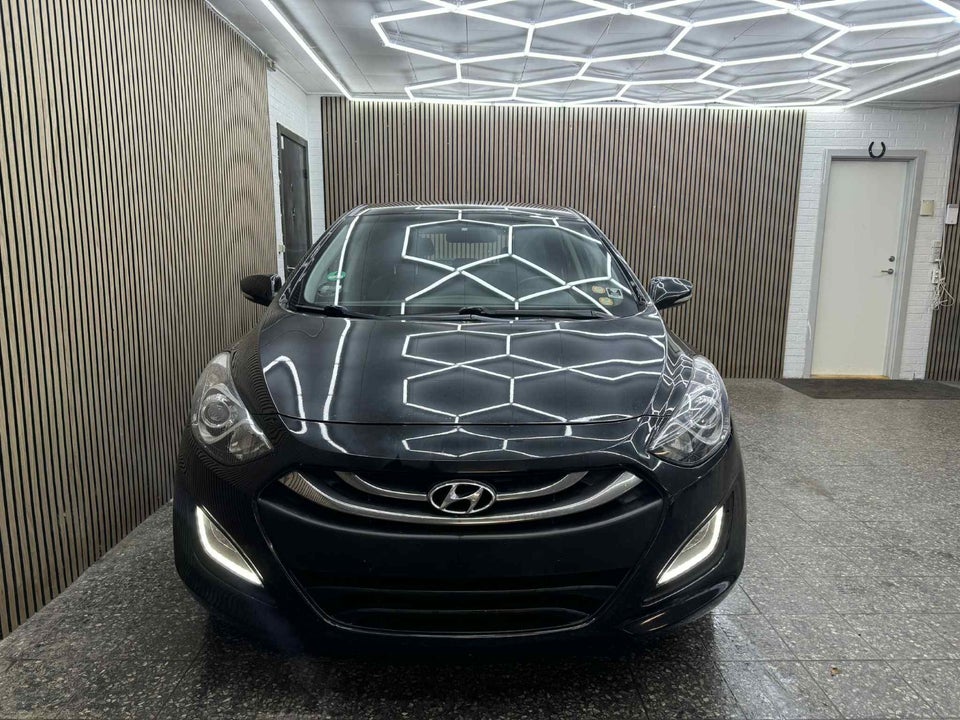 Hyundai i30 1,6 CRDi 128 Style aut. 5d