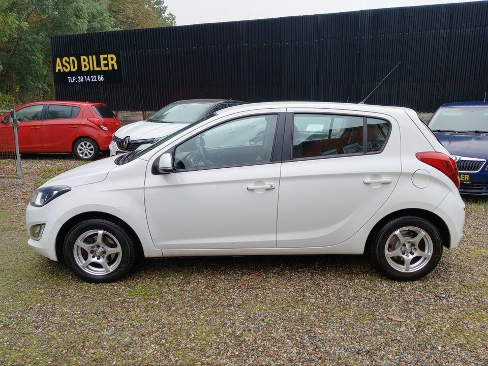 Hyundai i20 1,25 Comfort 5d