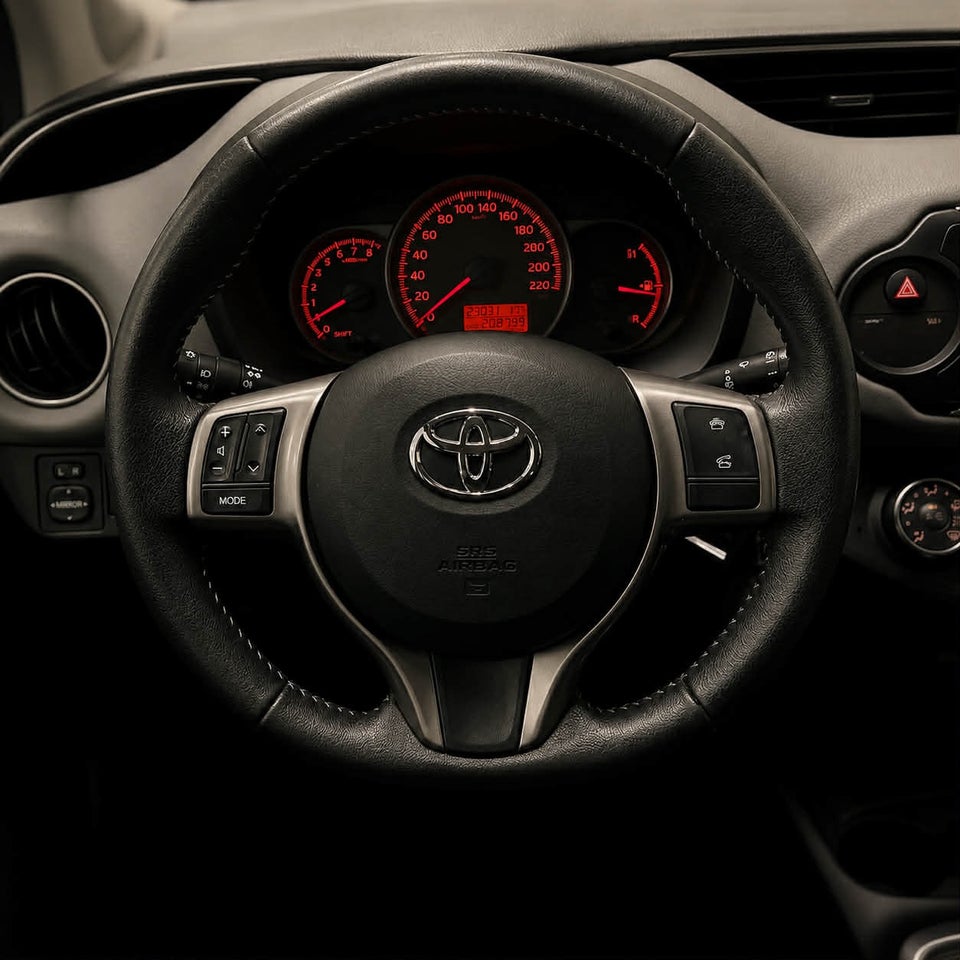 Toyota Yaris 1,0 VVT-i T2 5d