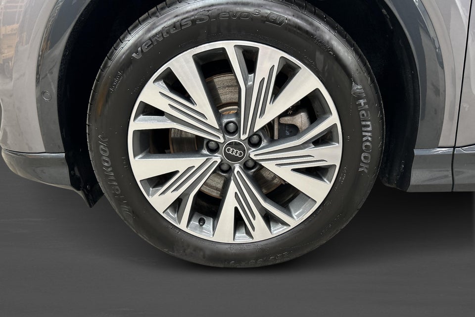 Audi Q4 e-tron 45 Progress 5d