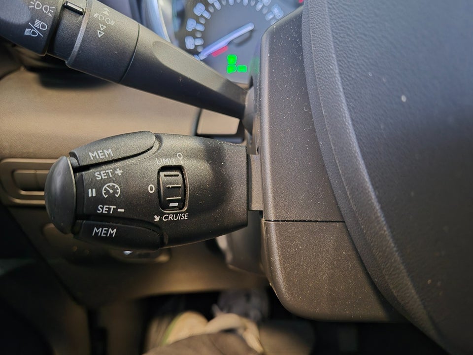 Citroën C3 Aircross 1,5 BlueHDi 120 Shine Sport EAT6 5d