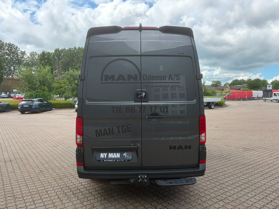 MAN TGE 2,0 3.180 Kassevogn L3H3 aut. FWD