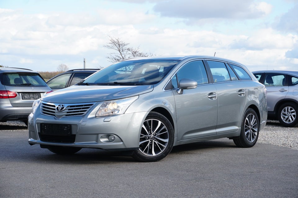 Toyota Avensis 2,0 D-4D TX stc. 5d