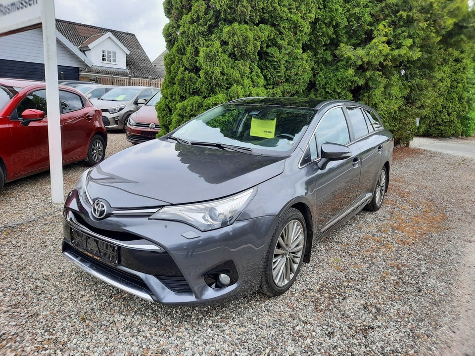 Toyota Avensis 2,0 D-4D T2 Premium Touring Sports 5d